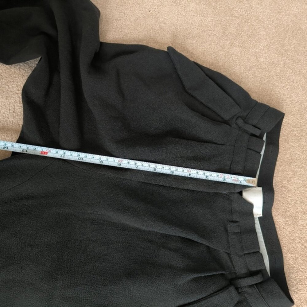 Aritzia Wilfred Le Fou Minimalist Pleated Modern Flap Pocket Tapered Pants 2 - Picture 8 of 10